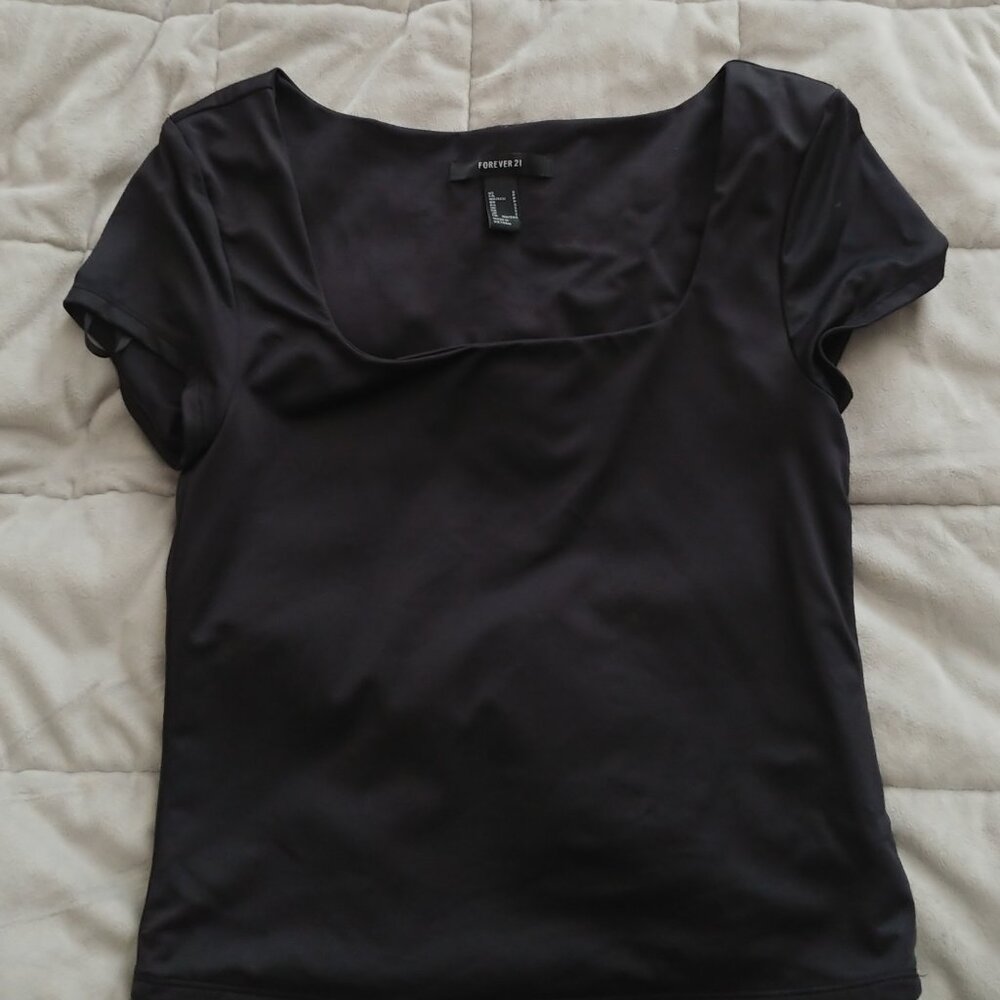 Forever 21 black short sleeved top size S